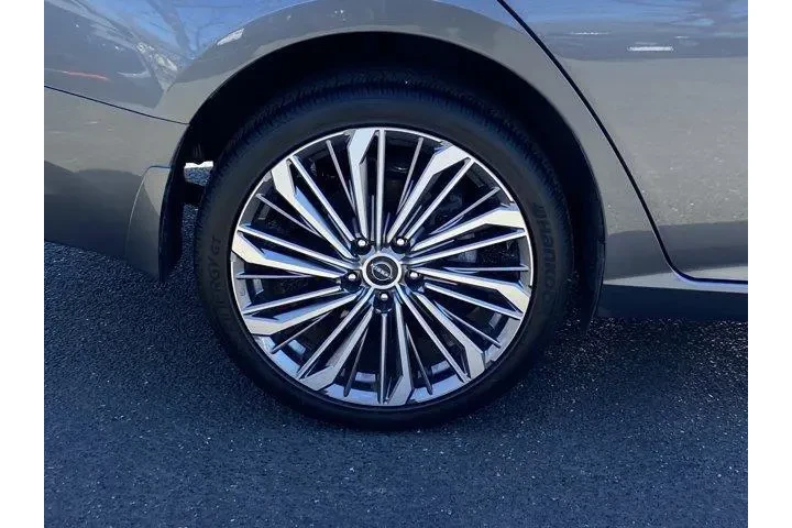 $23487 : Nissan Altima 2025 AWD 2.5 S image 10