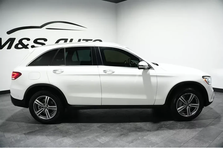 $16568 : 2021 GLC 300 image 6