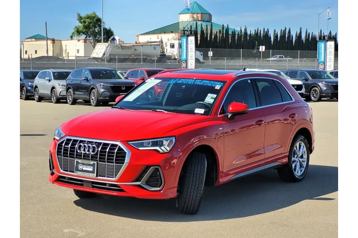 $28360 : Audi Q3 2025 AWD quattro S l image 9