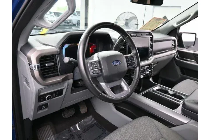 $39995 : Ford F-150 2024 4x4 XLT 4dr image 10