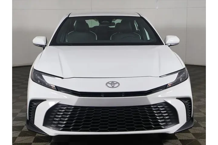 $25893 : Toyota Camry 2025 SE 4dr Sed image 9