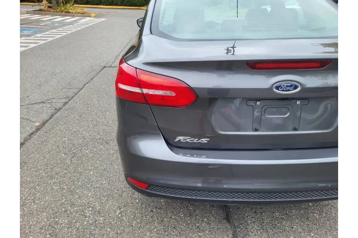$5900 : 2018 Focus S image 10
