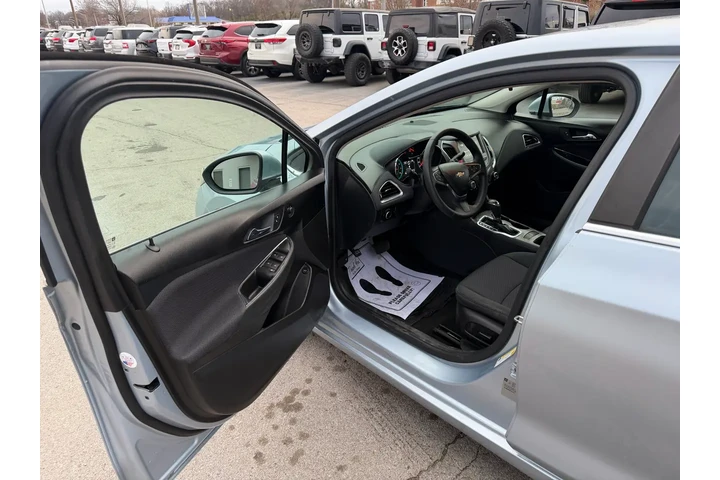 $9980 : 2017 Cruze 4dr Sdn 1.4L LT w/ image 8