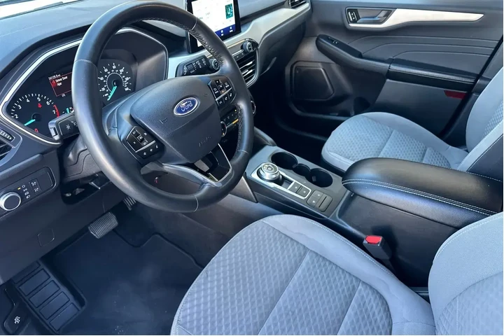$19495 : Ford Escape 2022 SE 4dr SUV image 9