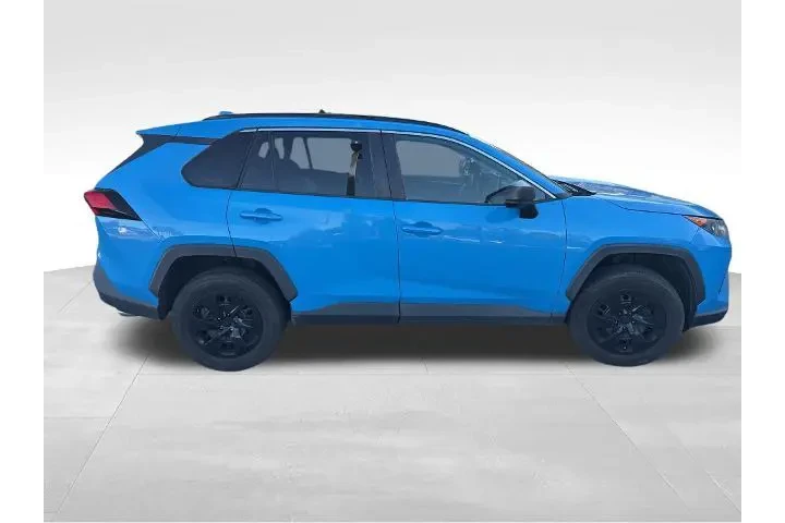 $18965 : Toyota RAV4 2019 LE 4dr SUV image 4
