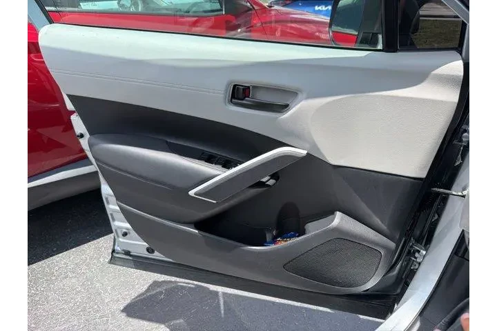$24991 : Toyota Corolla Cross 2026 L image 7