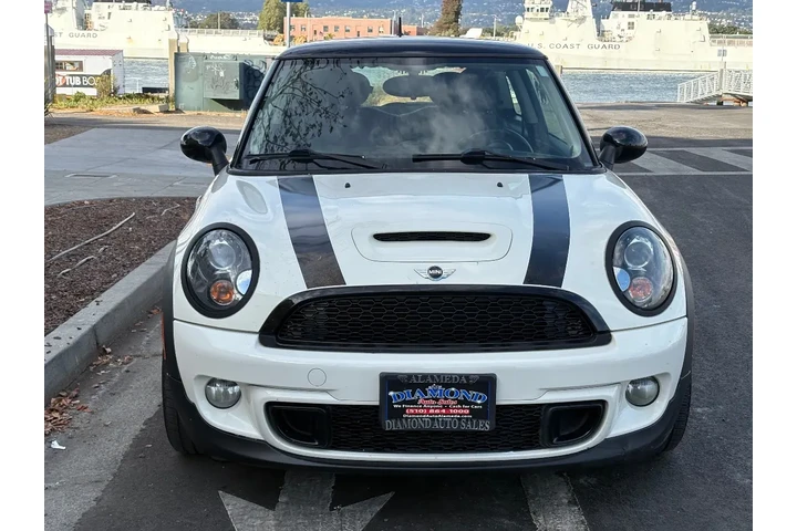 $8988 : 2011 Cooper Hardtop S image 3