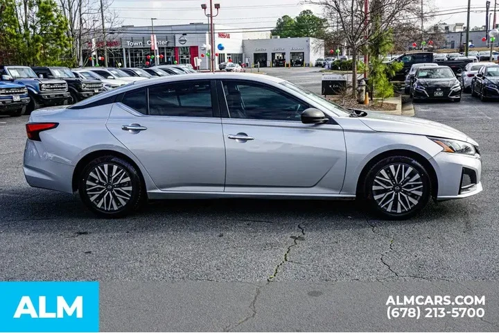$17720 : Nissan Altima 2024 2.5 SV 4d image 9
