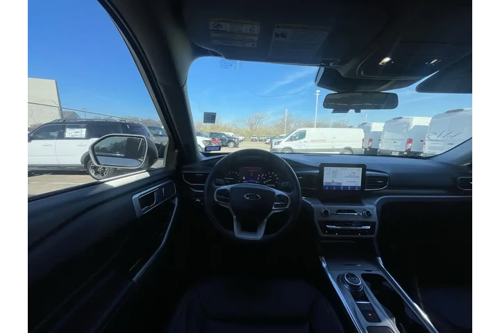$26959 : Ford Explorer 2023 XLT 4dr S image 5