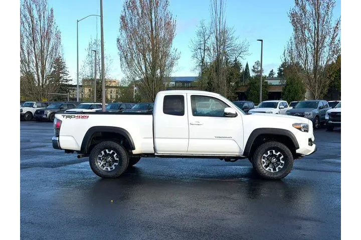 $37995 : Toyota Tacoma 2022 4x4 TRD O image 3