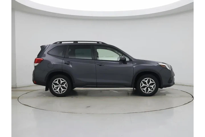 $28998 : Subaru Forester 2023 AWD Pre image 7