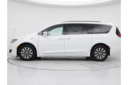 $29998 : Chrysler Pacifica Hybrid 202 thumbnail