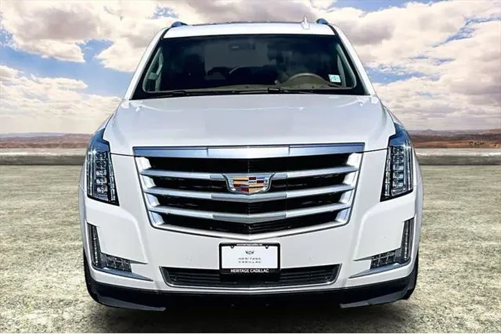 $24997 : Cadillac Escalade 2016 4X4 P image 2