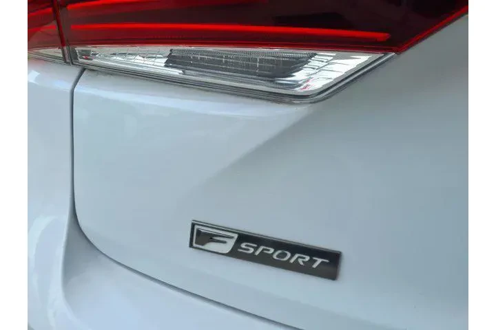 $25999 : Lexus IS 300 2019 4dr Sedan image 10