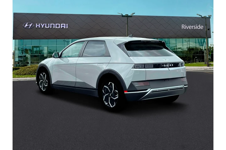 $23991 : Hyundai IONIQ 5 2024 SE 4dr image 5