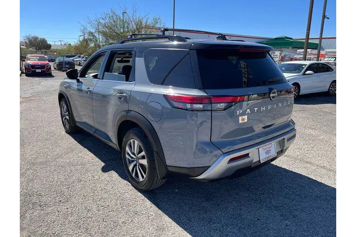 $32983 : Nissan Pathfinder 2023 SL 4d image 6