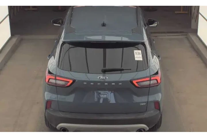 $27990 : Ford Escape Plug-In Hybrid 2 image 6