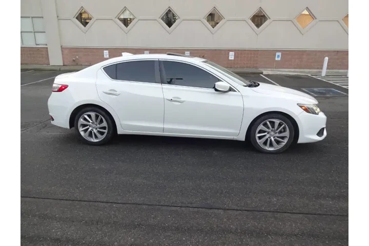 $8900 : 2018 ILX w/Tech image 9