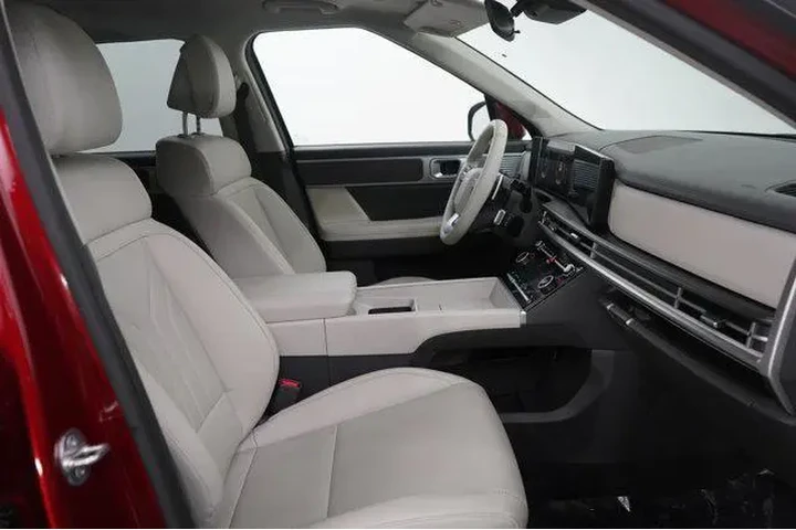 $33998 : Hyundai SANTA FE 2025 AWD SE image 10