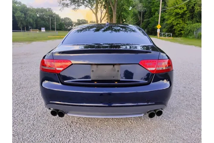 $11995 : 2010 S5 4.2 quattro Prestige image 10