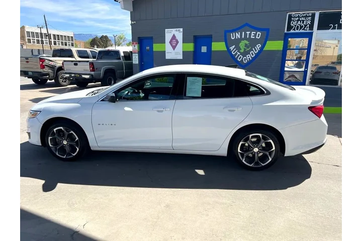 2019 Malibu RS image 8