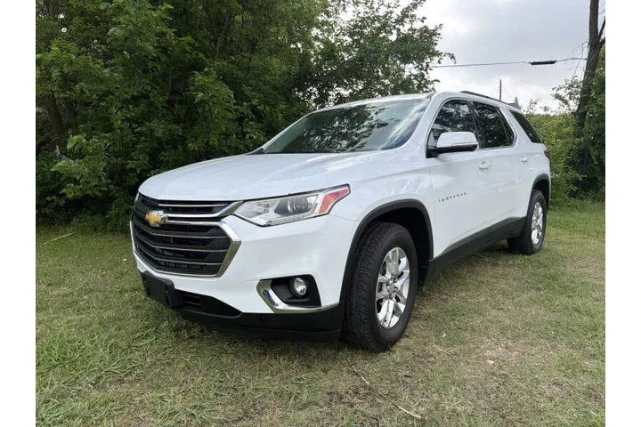 $22495 : 2019 Traverse LT Leather image 2