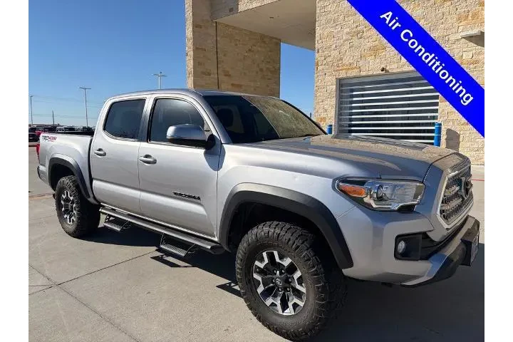 $30995 : Toyota Tacoma 2017 4x4 TRD P image 3