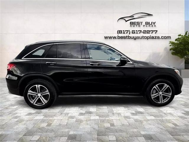 $16895 : 2016 MERCEDES-BENZ GLC GLC 30 image 9