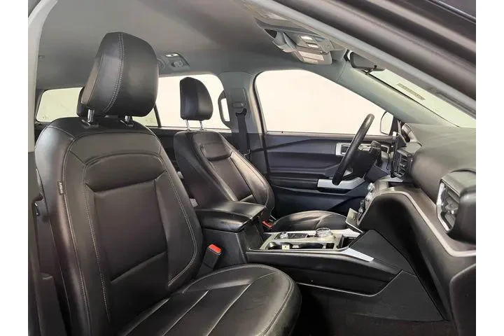 $26970 : Ford Explorer 2023 AWD XLT 4 image 10
