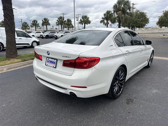 $23995 : 2018 BMW 5 Series 530e Iperfo image 6