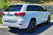 $31701 : 2021 Grand Cherokee Laredo X thumbnail