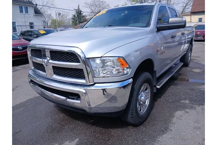 2018 RAM 3500 Tradesman image 4