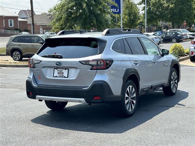 $42409 : PRE-OWNED 2024 SUBARU OUTBACK image 2