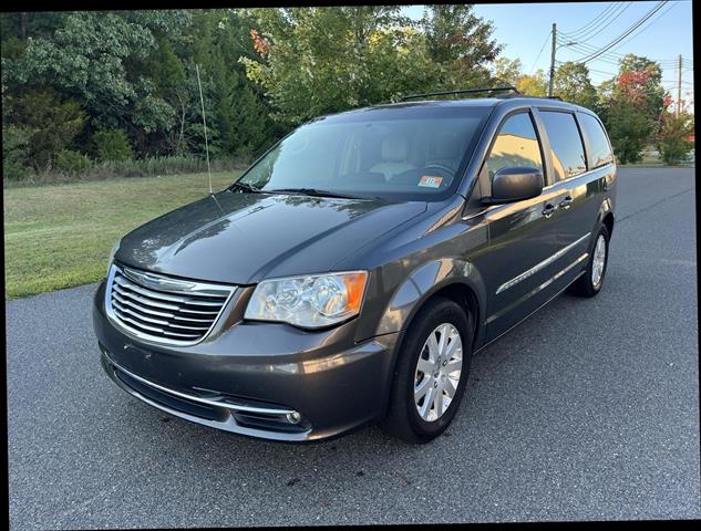 $8700 : 2015 CHRYSLER TOWN & COUNTRY2 image 3