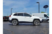 $13798 : Jeep Cherokee 2016 4x4 Trail thumbnail