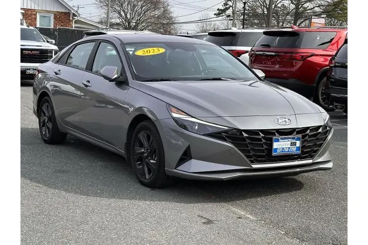 $16888 : Hyundai ELANTRA 2023 SEL 4dr image 5