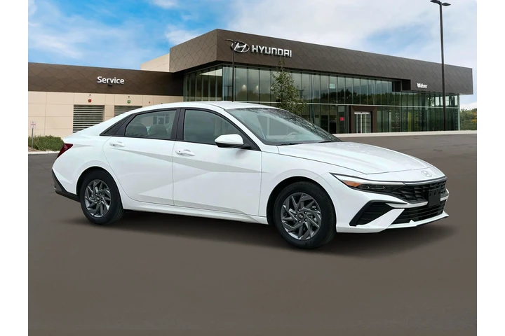 $19998 : Hyundai ELANTRA 2024 SEL 4dr image 10