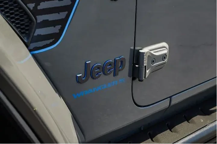 $32995 : Jeep Wrangler 2023 4x4 Rubic image 9