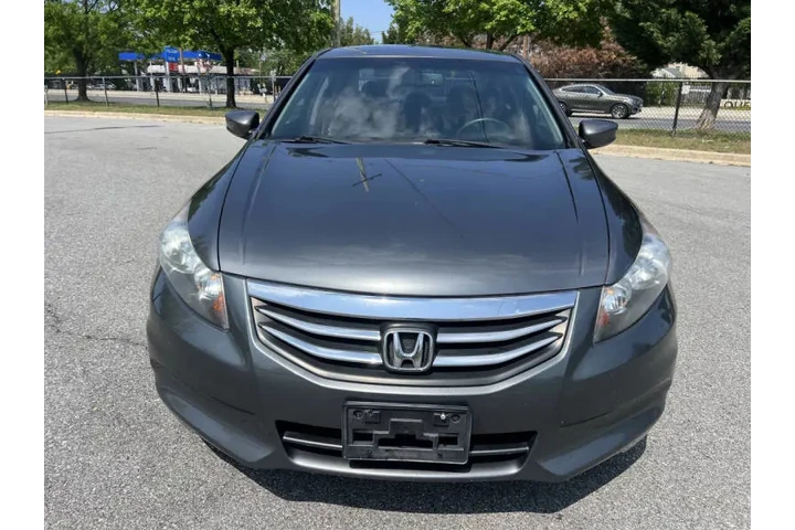 $8900 : 2011 Accord EX-L image 4