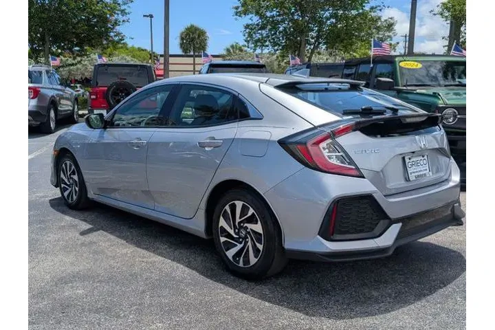 $14697 : Honda Civic 2017 LX 4dr Hatc image 5