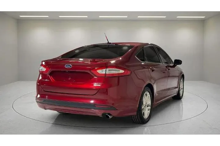 $10495 : Ford Fusion 2016 SE 4dr Seda image 3
