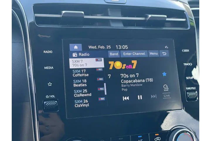 $24596 : Hyundai TUCSON 2023 AWD SEL image 10