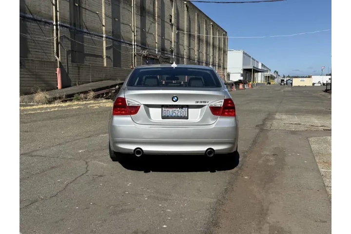 2008 BMW 3 Series 335i image 10