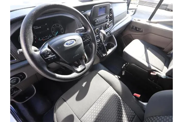 $32934 : Ford Transit 2024 250 3dr SW image 6