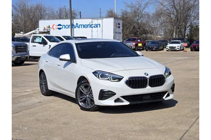 $31278 : BMW 2 Series 2024 AWD 228i x image 1