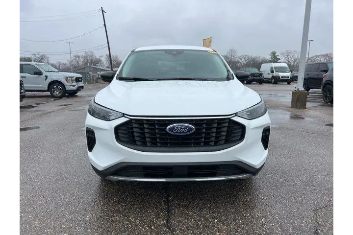 $23365 : Ford Escape 2024 AWD Active image 2