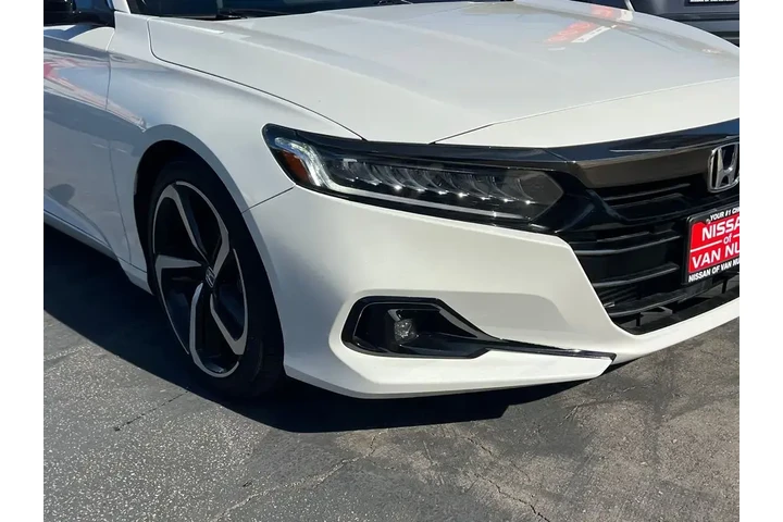 $27598 : Honda Accord 2022 Sport Spec image 9