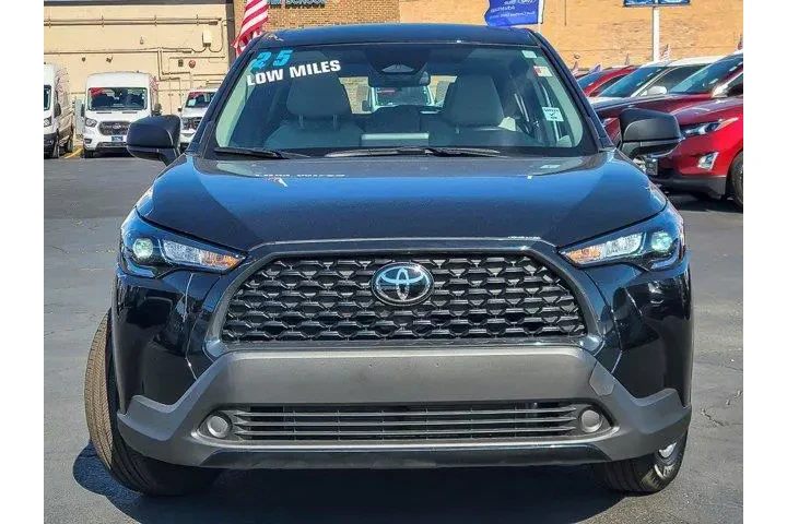 $32852 : Toyota Corolla Cross 2025 AW image 4