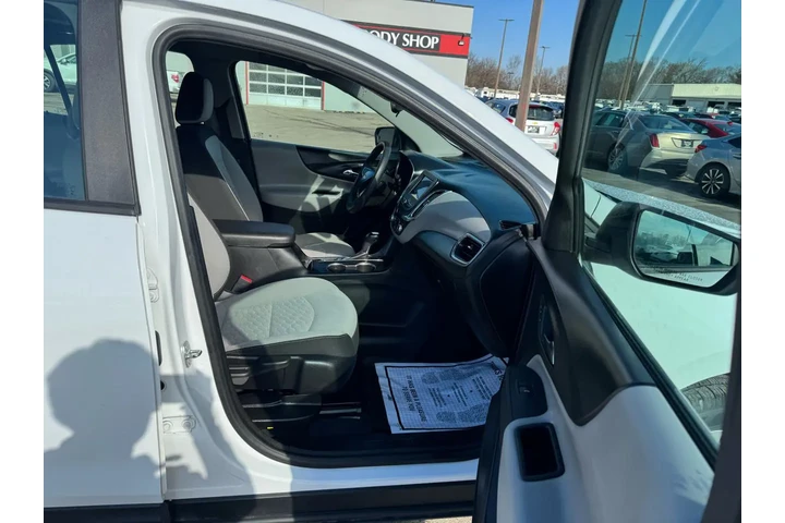 $10450 : 2020 Equinox AWD 4dr LS w/1LS image 8