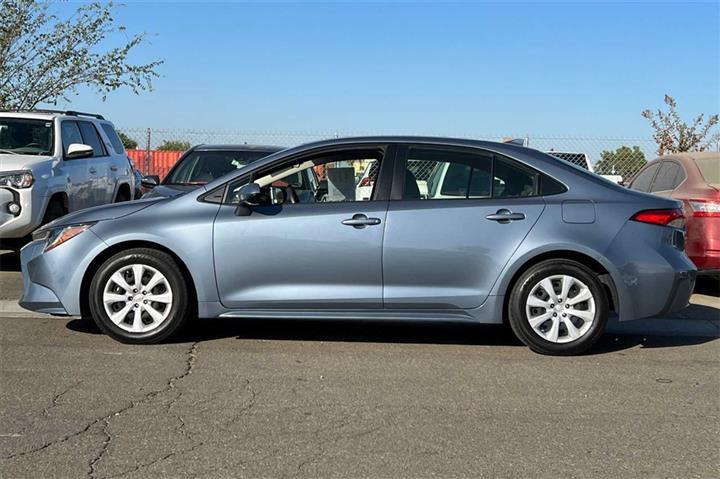 $21700 : Corolla LE image 9